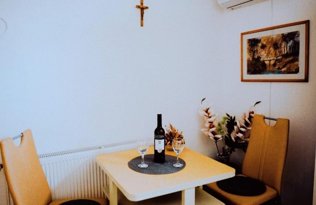 Soba Luic Apartment ซูปันยา ภายนอก รูปภาพ