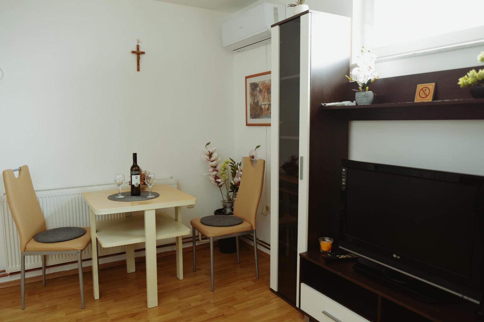 Soba Luic Apartment ซูปันยา ภายนอก รูปภาพ